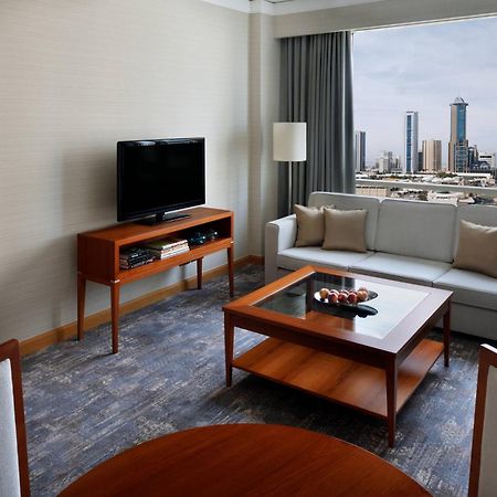 Courtyard By Marriott Kuwait City Esterno foto
