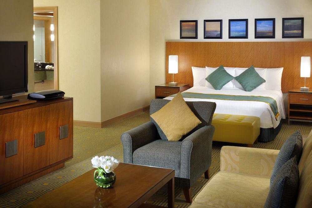 Courtyard By Marriott Kuwait City Esterno foto