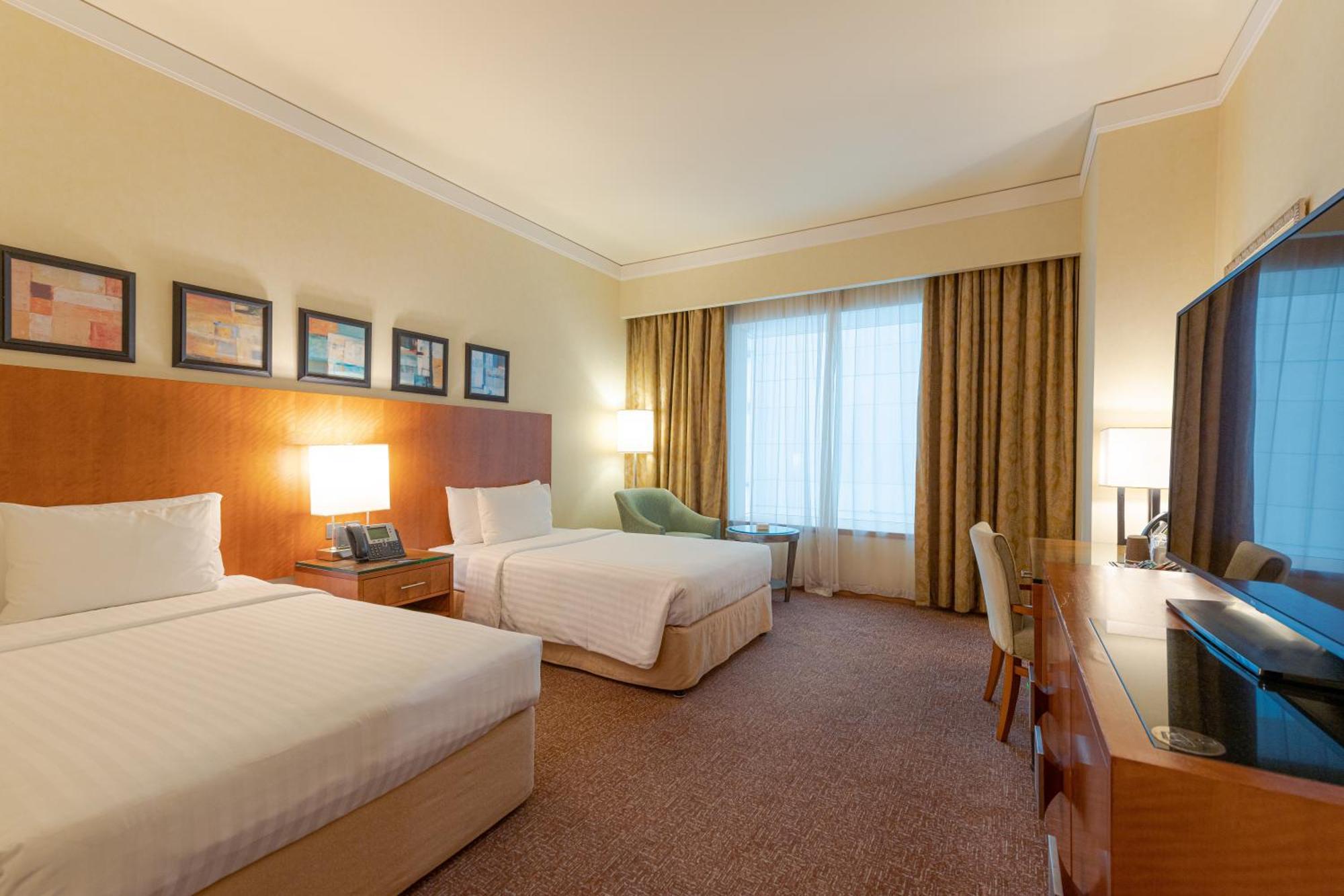 Courtyard By Marriott Kuwait City Esterno foto