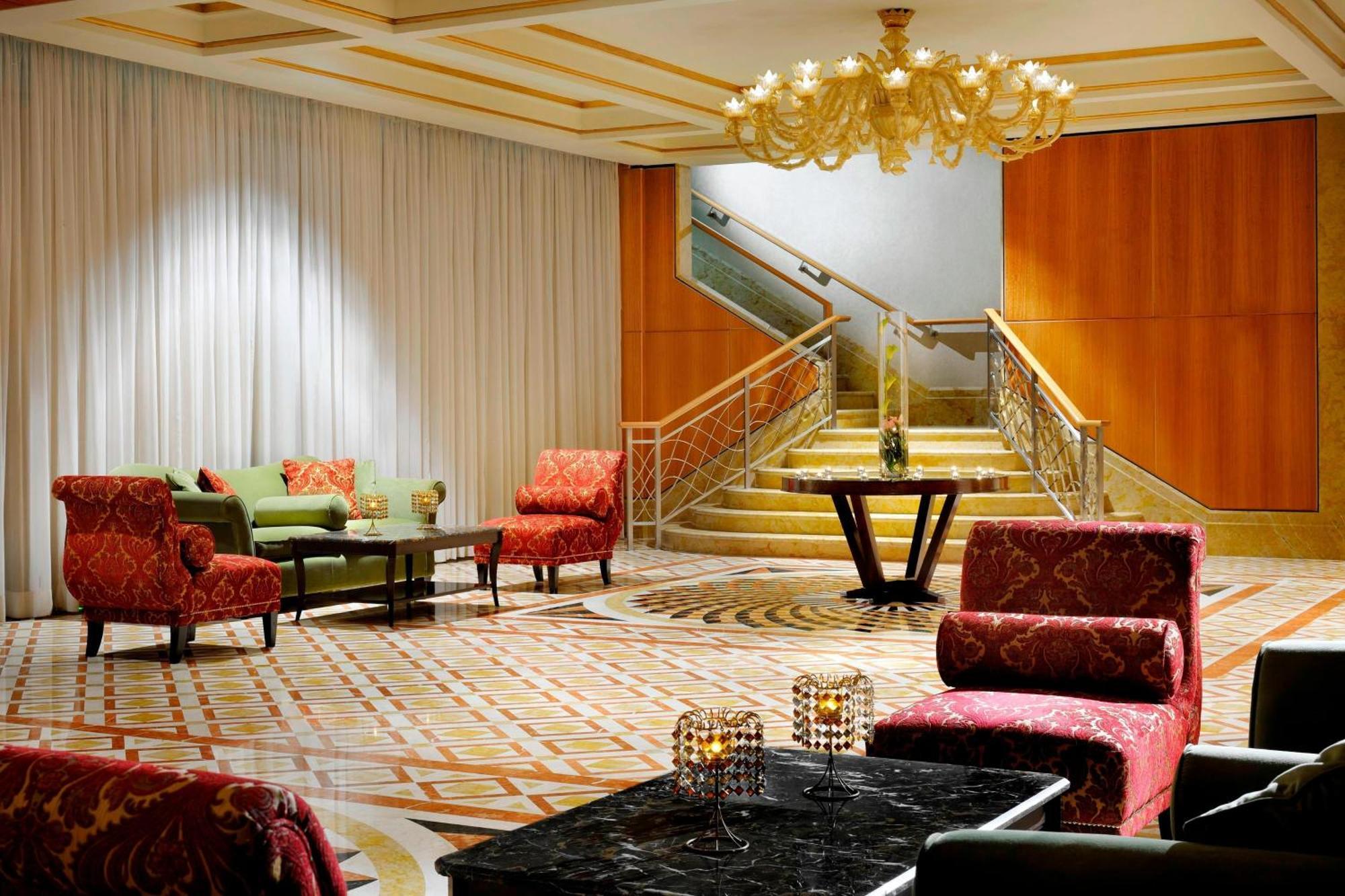 Courtyard By Marriott Kuwait City Esterno foto