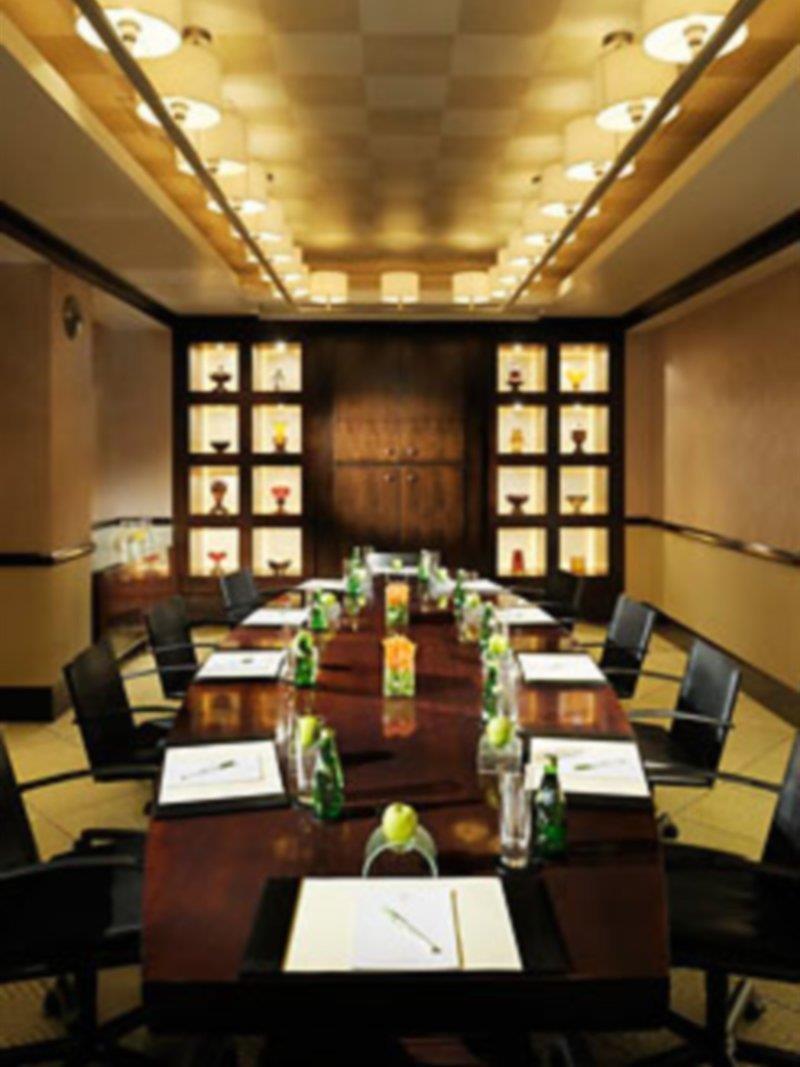 Courtyard By Marriott Kuwait City Esterno foto