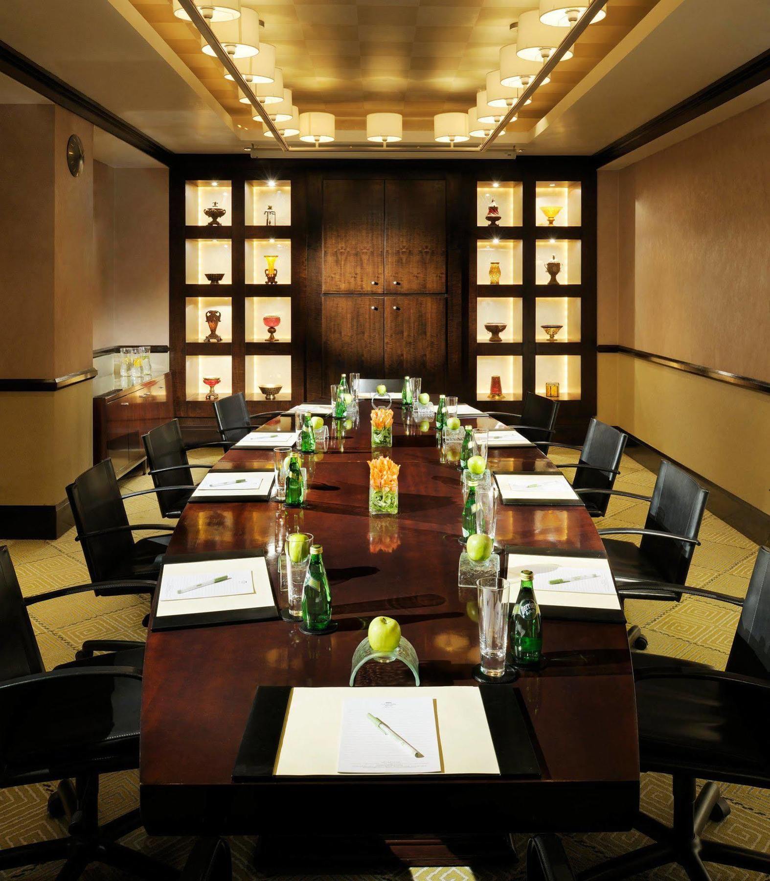 Courtyard By Marriott Kuwait City Esterno foto